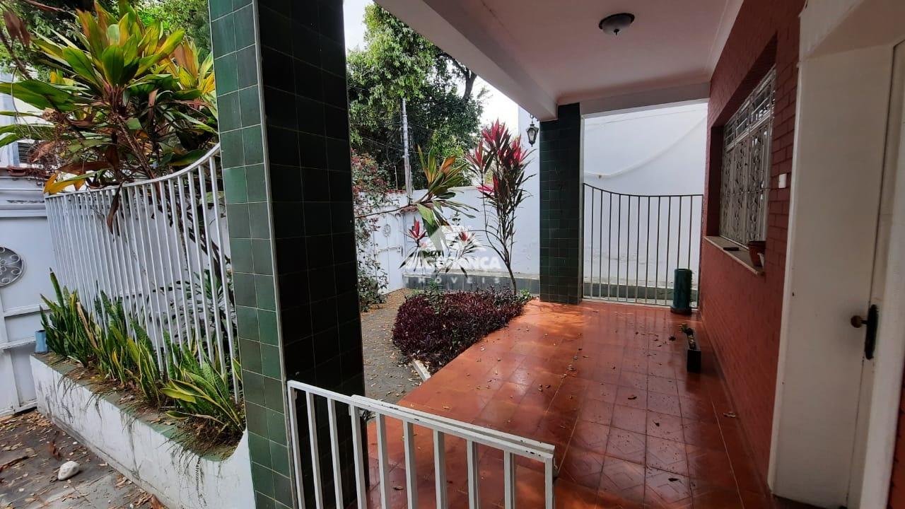 Casa à venda no Centro: 