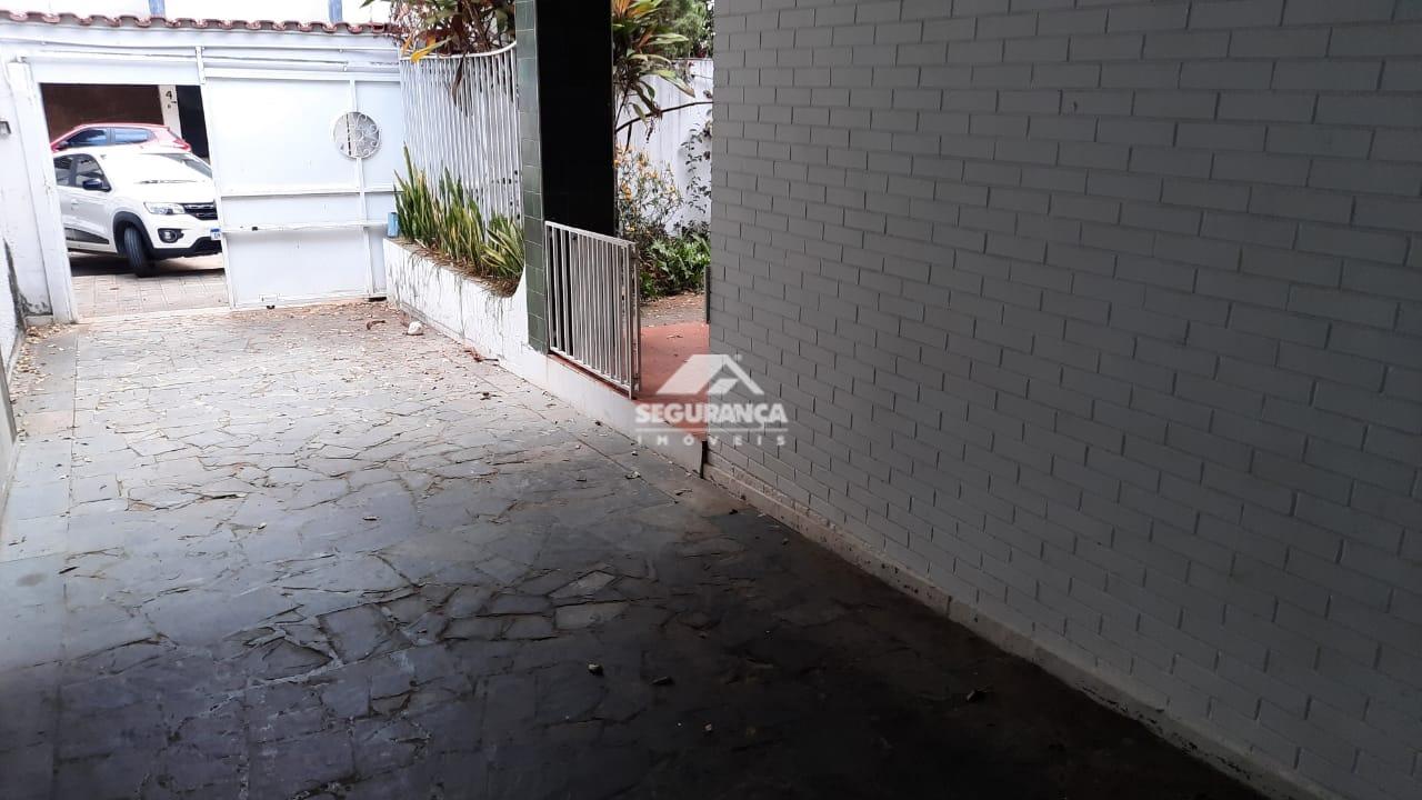 Casa à venda no Centro: 