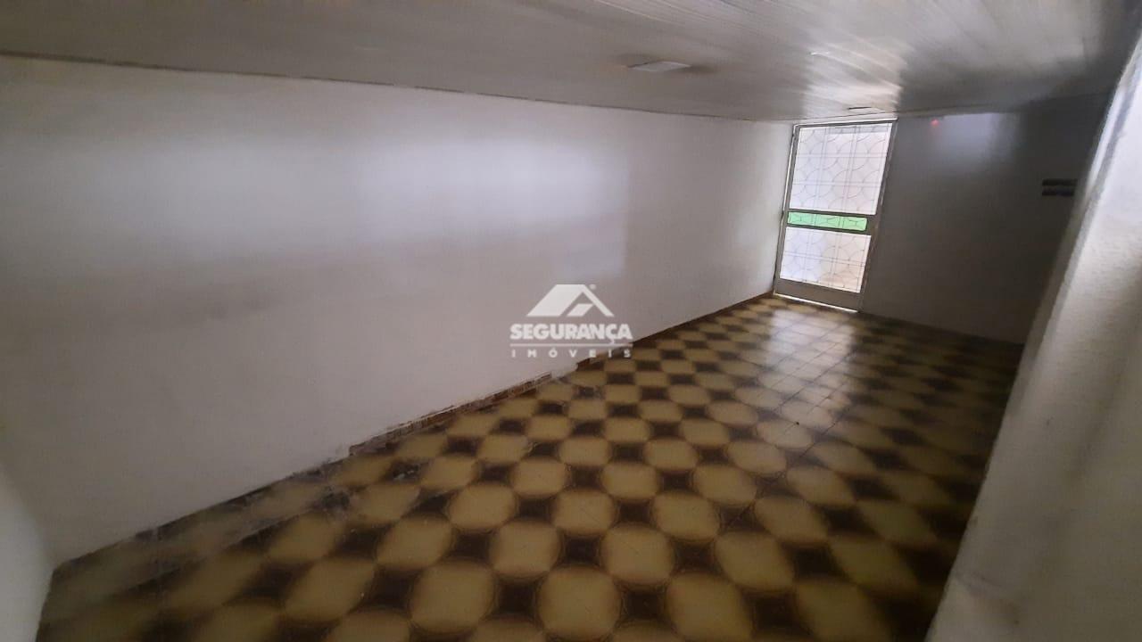 Casa à venda no Centro: 