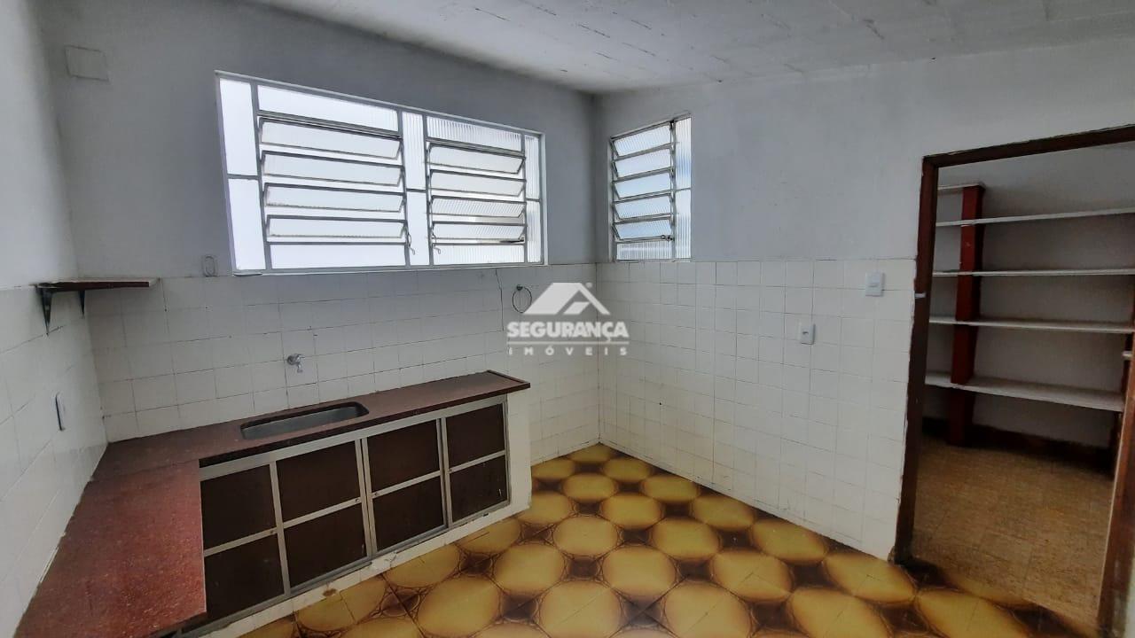 Casa à venda no Centro: 