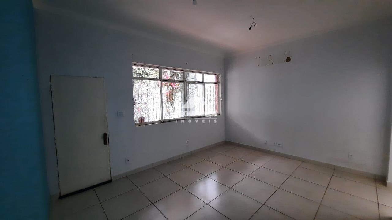 Casa à venda no Centro: 