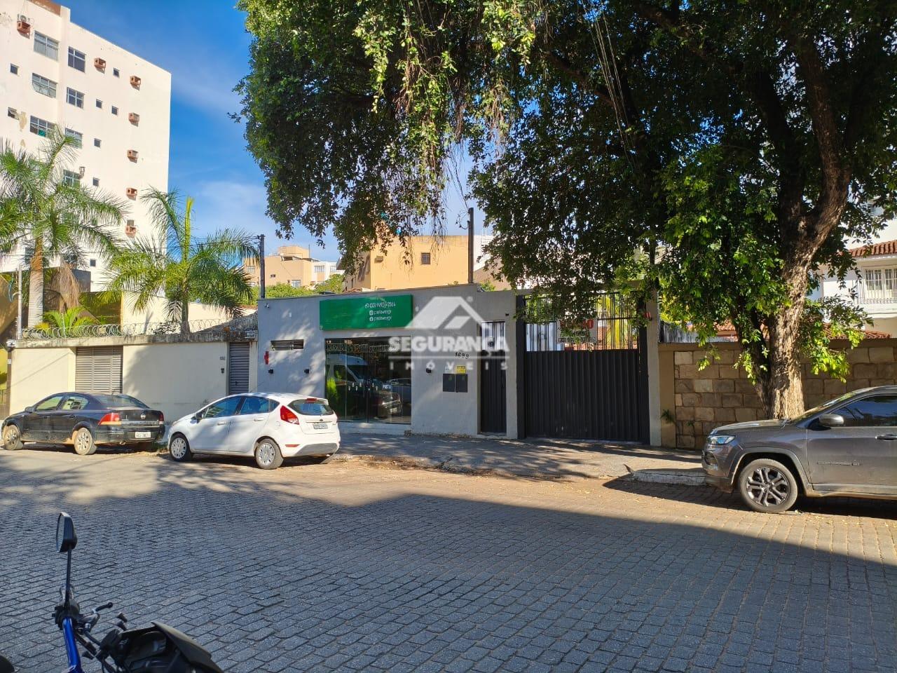 Casa à venda no Centro: 