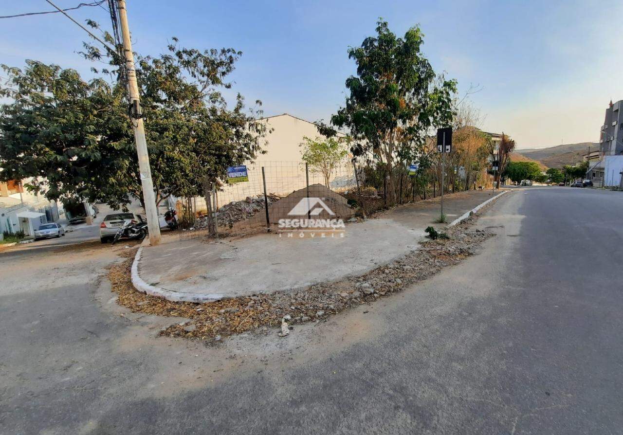 Lote à venda no Cidade Nova: 