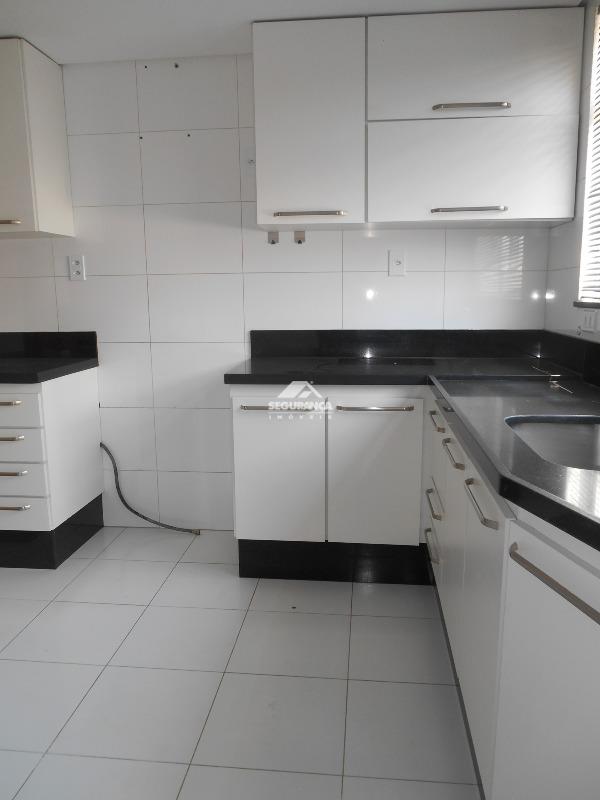Apartamento para aluguel no Esplanada: COZINHA