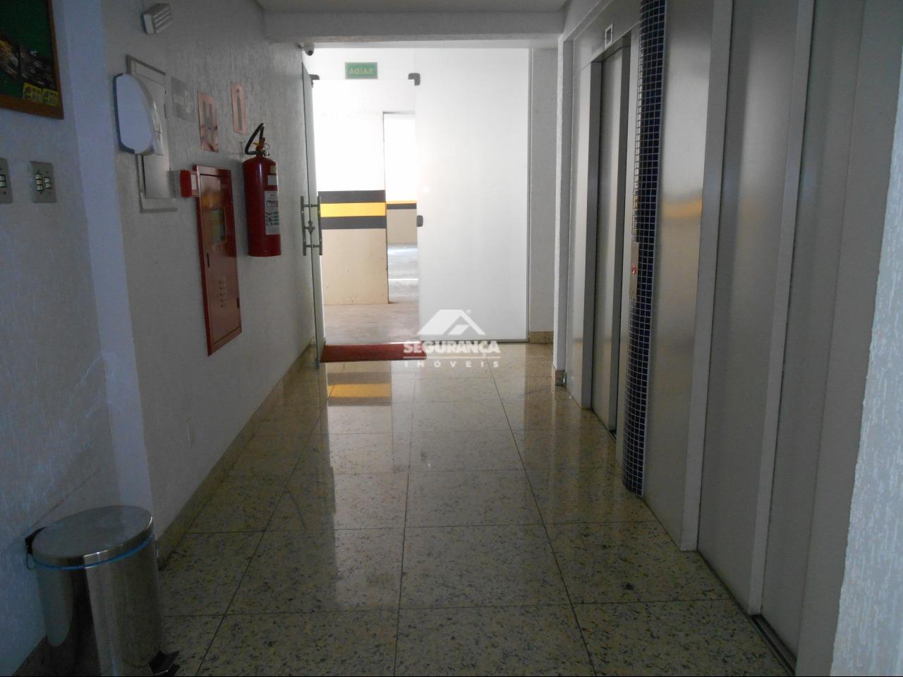 Apartamento para aluguel no Esplanada: HALL DO ELEVADOR