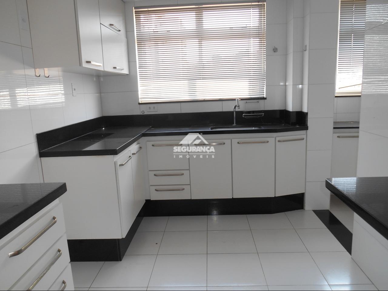 Apartamento para aluguel no Esplanada: COZINHA