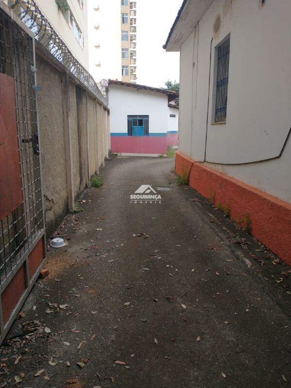 Casa à venda no Centro: 