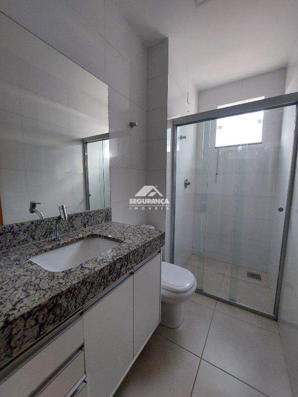 Apartamento para aluguel no Esplanada: BANHEIRO DA SUÍTE 