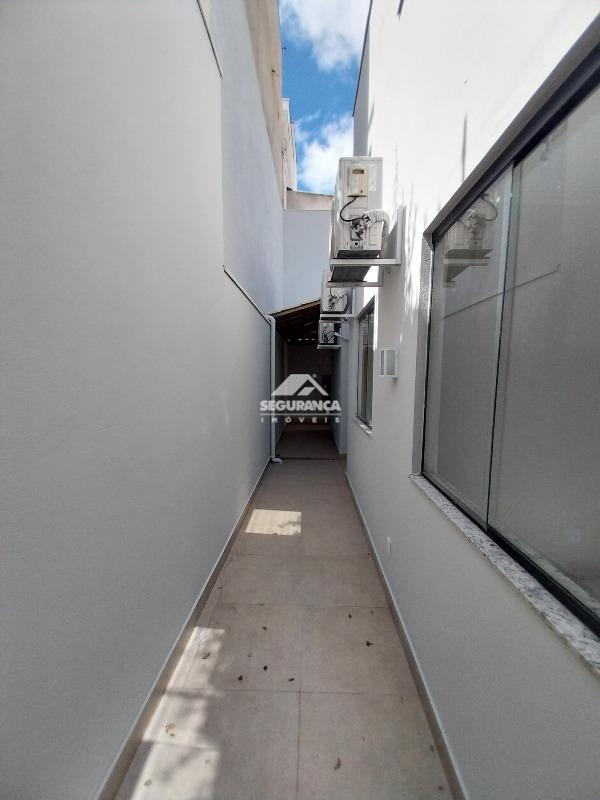 Casa para aluguel no MORADA DO VALE II: CORREDOR DA ÁREA GOURMET 