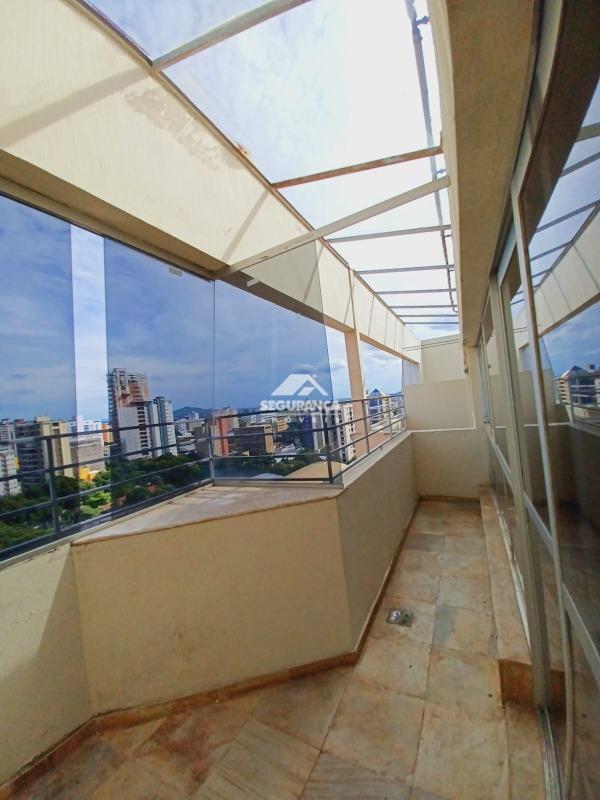Apartamento cobertura à venda no Centro: 