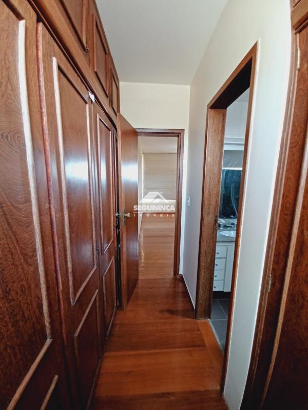 Apartamento cobertura à venda no Centro: 