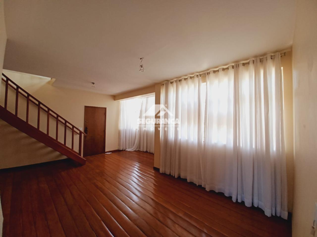 Apartamento cobertura à venda no Centro: 