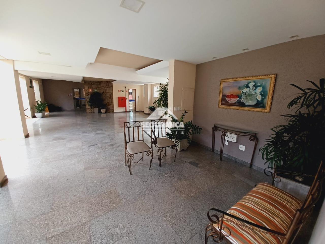 Apartamento cobertura à venda no Centro: 