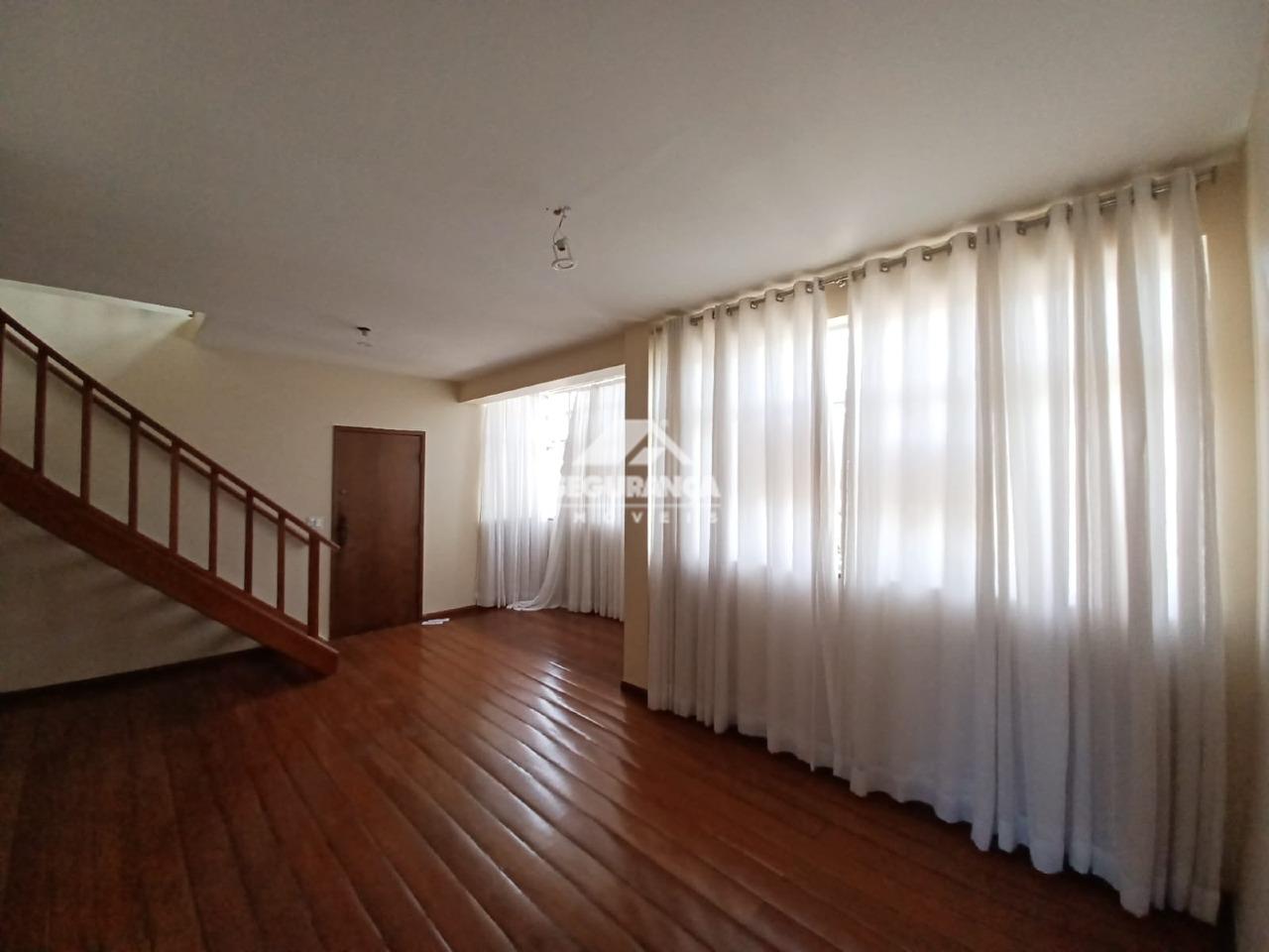 Apartamento cobertura à venda no Centro: 