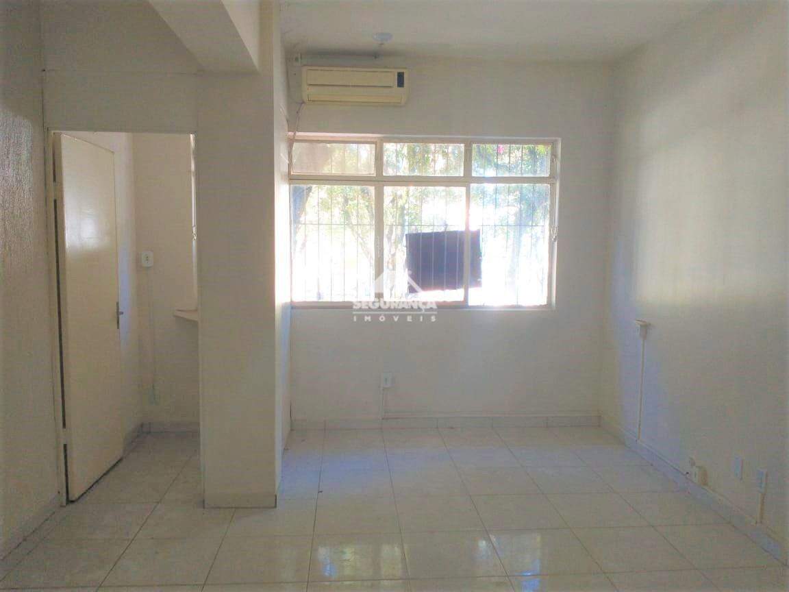 Sala à venda no Centro: