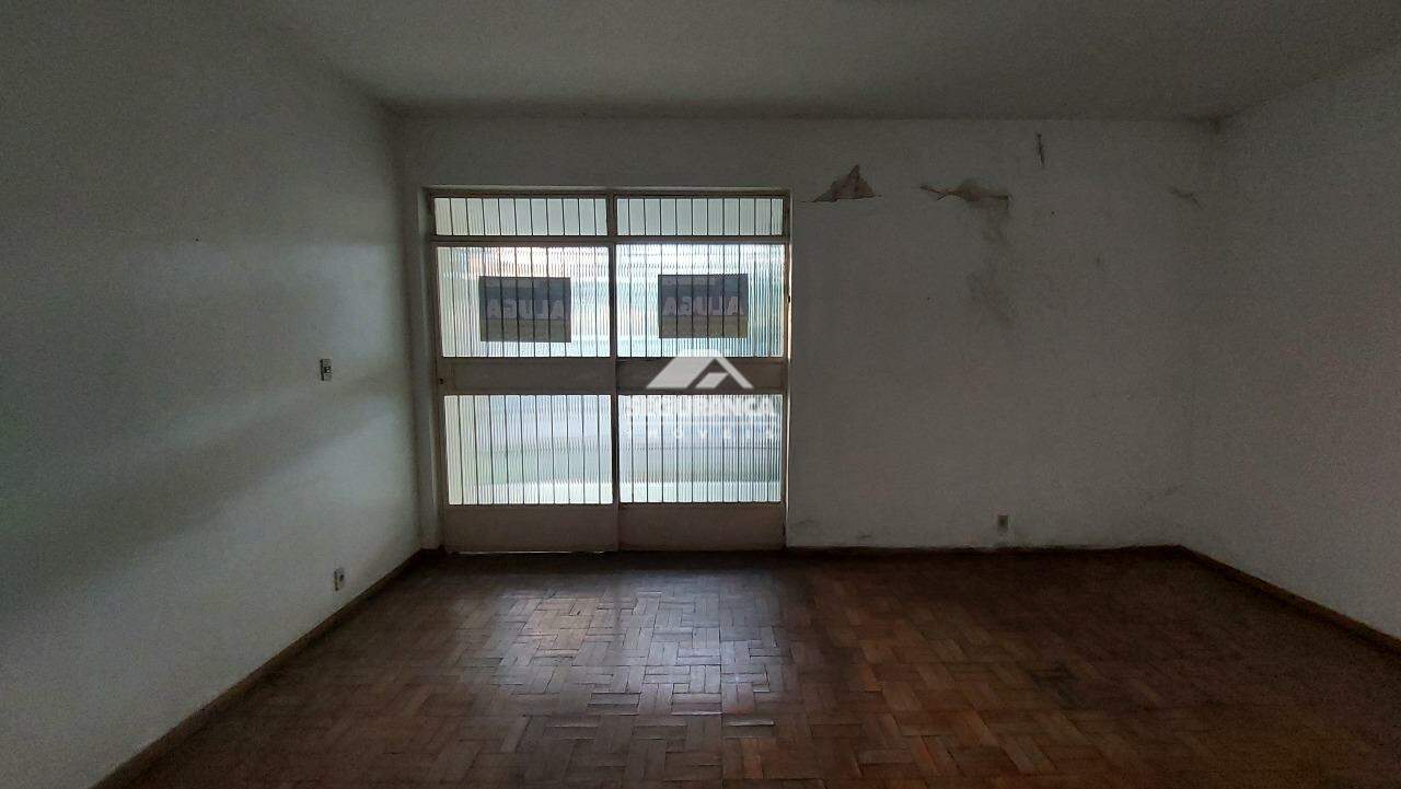 Casa para aluguel no Centro: SALA