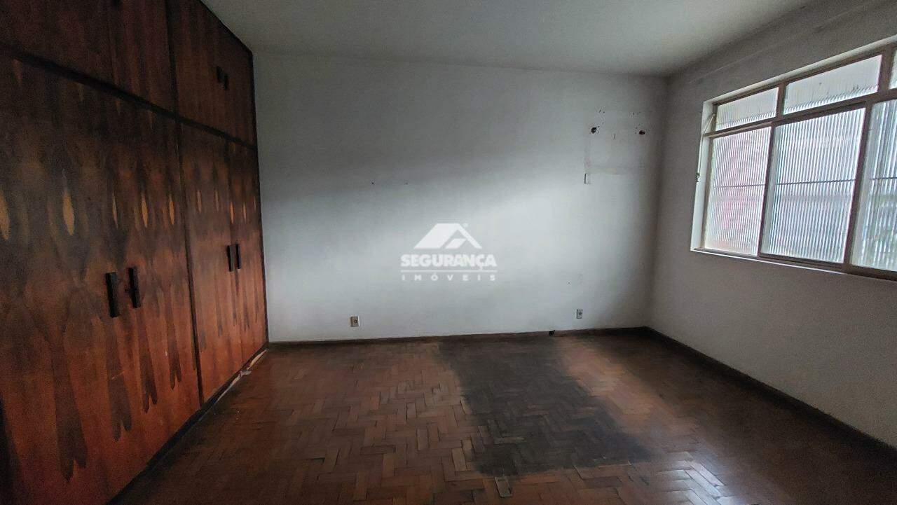Casa para aluguel no Centro: SUITE
