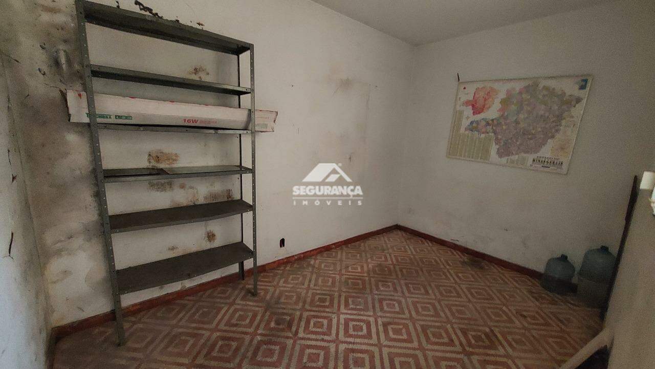 Casa para aluguel no Centro: QUARTO DE DESPEJO