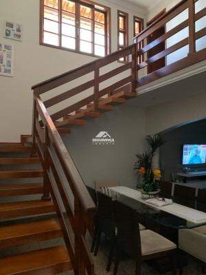 Casa à venda no GRA DUQUESA: