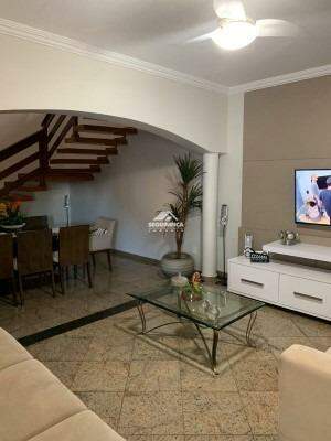 Casa à venda no GRA DUQUESA: