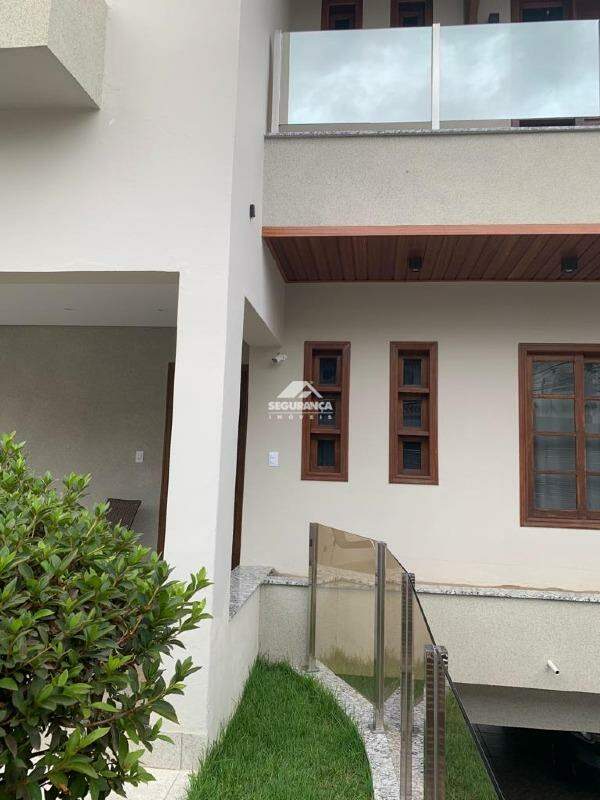 Casa à venda no GRA DUQUESA: 