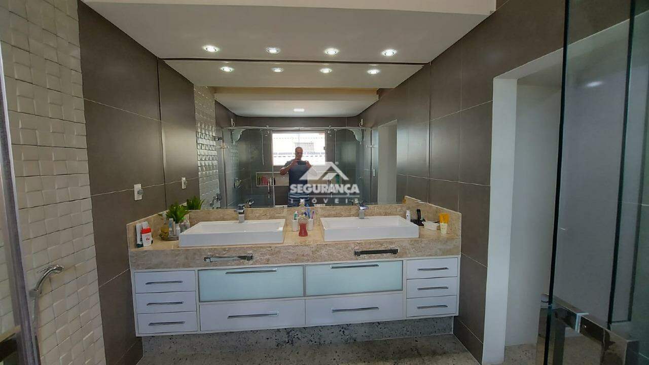 Casa à venda no SANTO AGOSTINHO: Lavabo