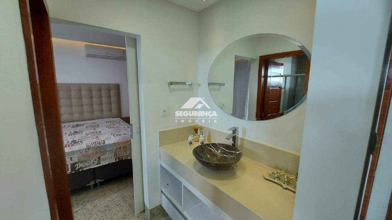 Casa à venda no SANTO AGOSTINHO: Banheiro Semi suíte