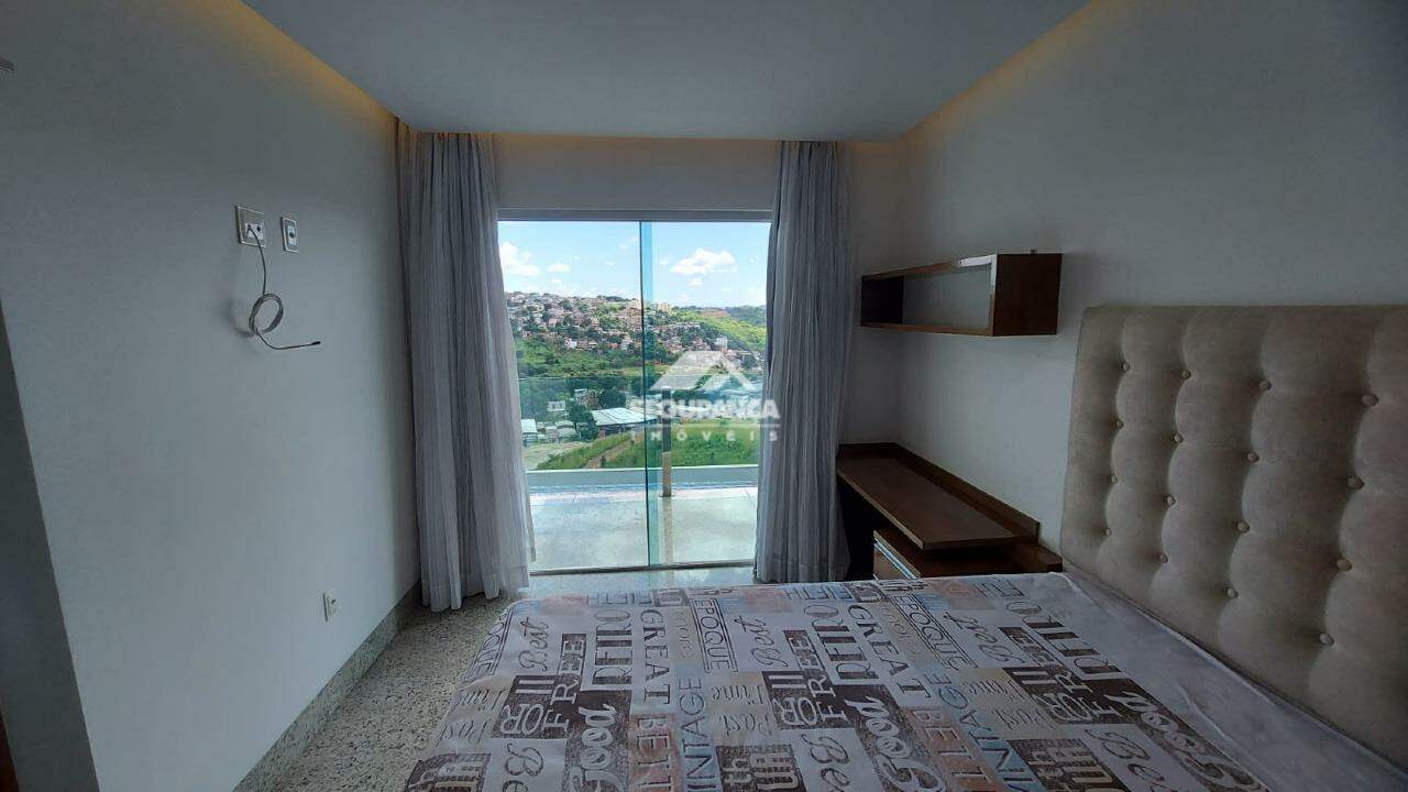 Casa à venda no SANTO AGOSTINHO: semi suíte.