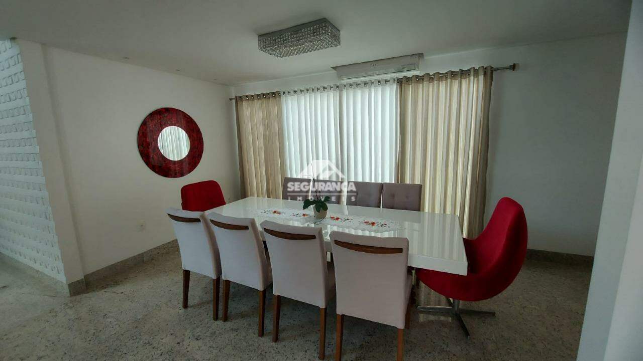 Casa à venda no SANTO AGOSTINHO: Sala de Jantar