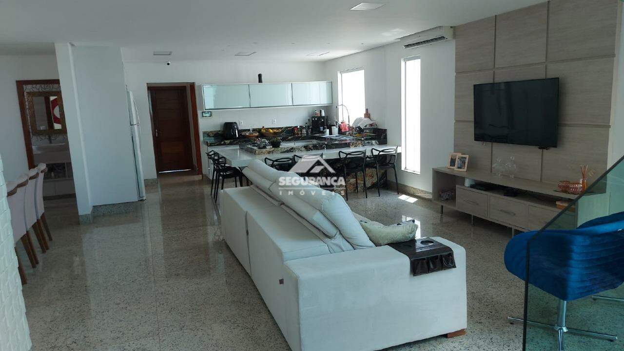 Casa à venda no SANTO AGOSTINHO: Sala