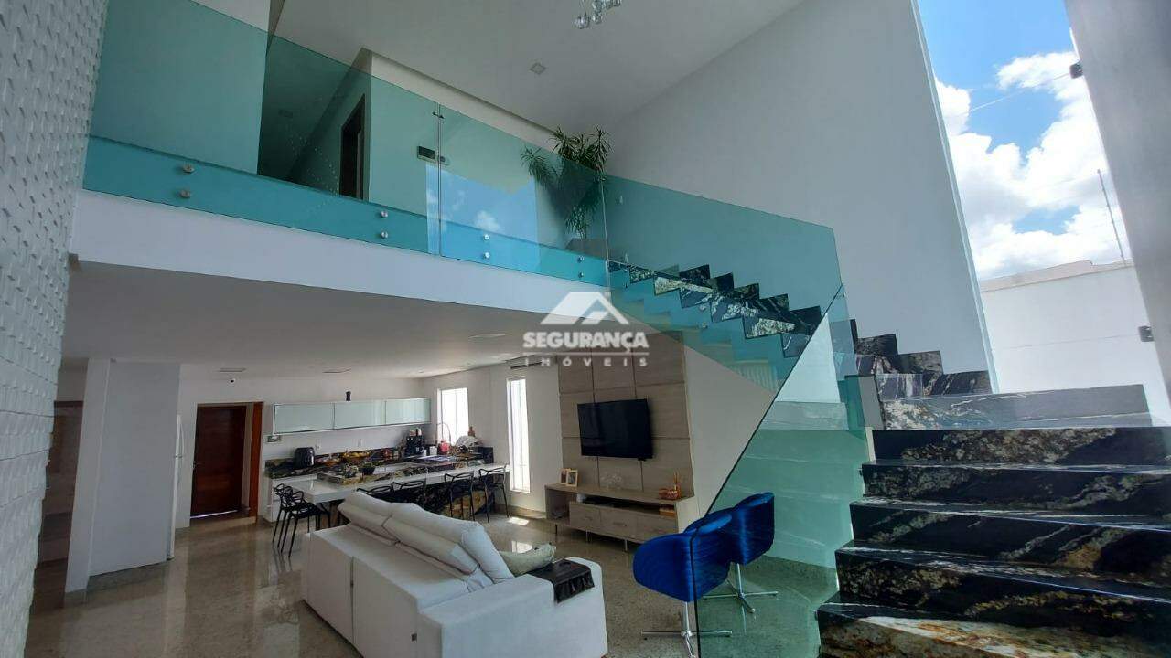 Casa à venda no SANTO AGOSTINHO: Sala