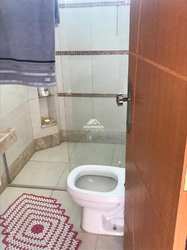 Casa à venda no NOVA VILA BRETAS: Banheiro da suíte