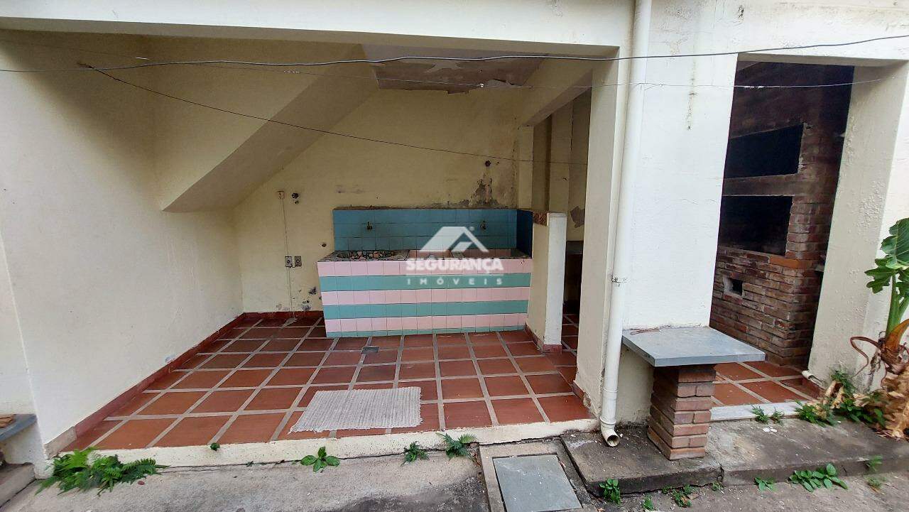 Casa à venda no Centro: