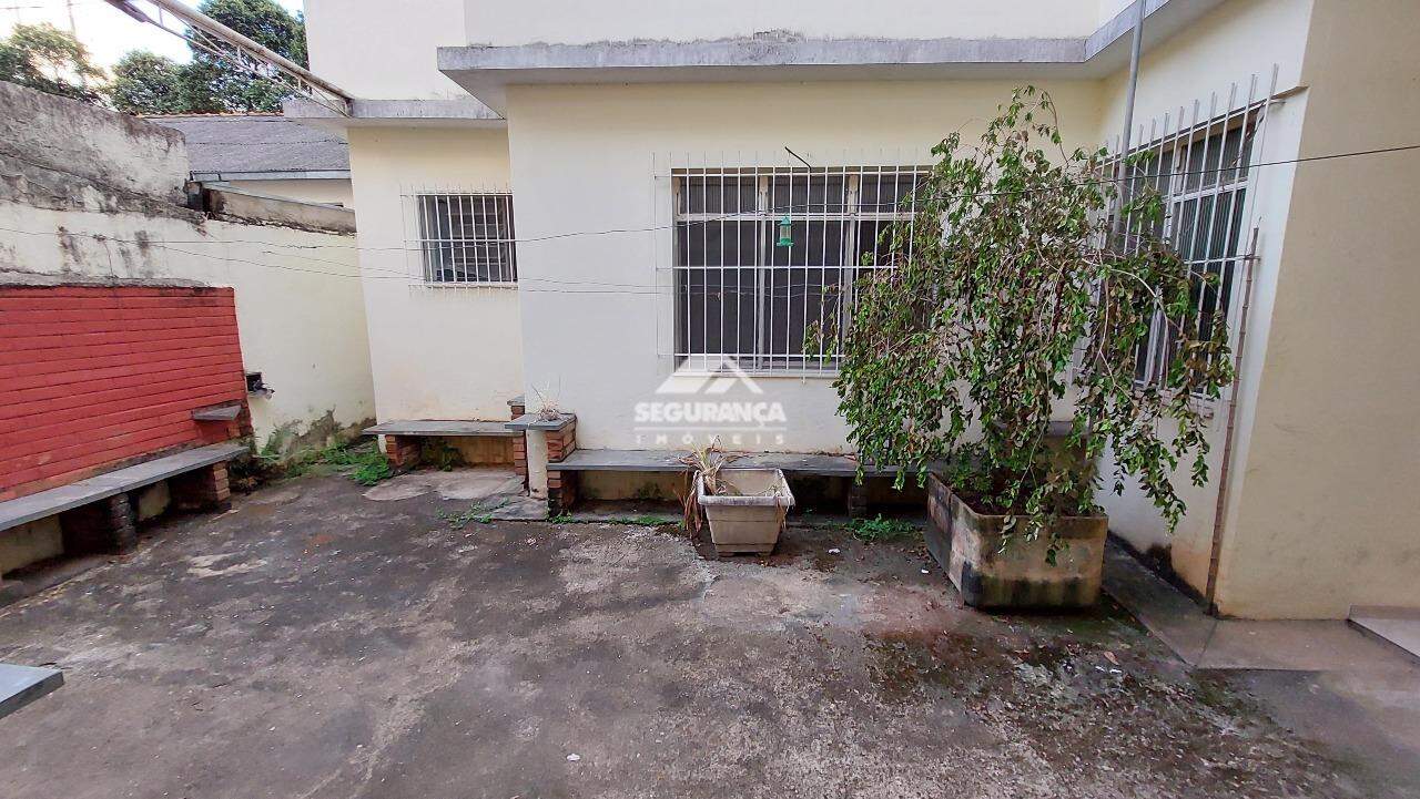 Casa à venda no Centro: