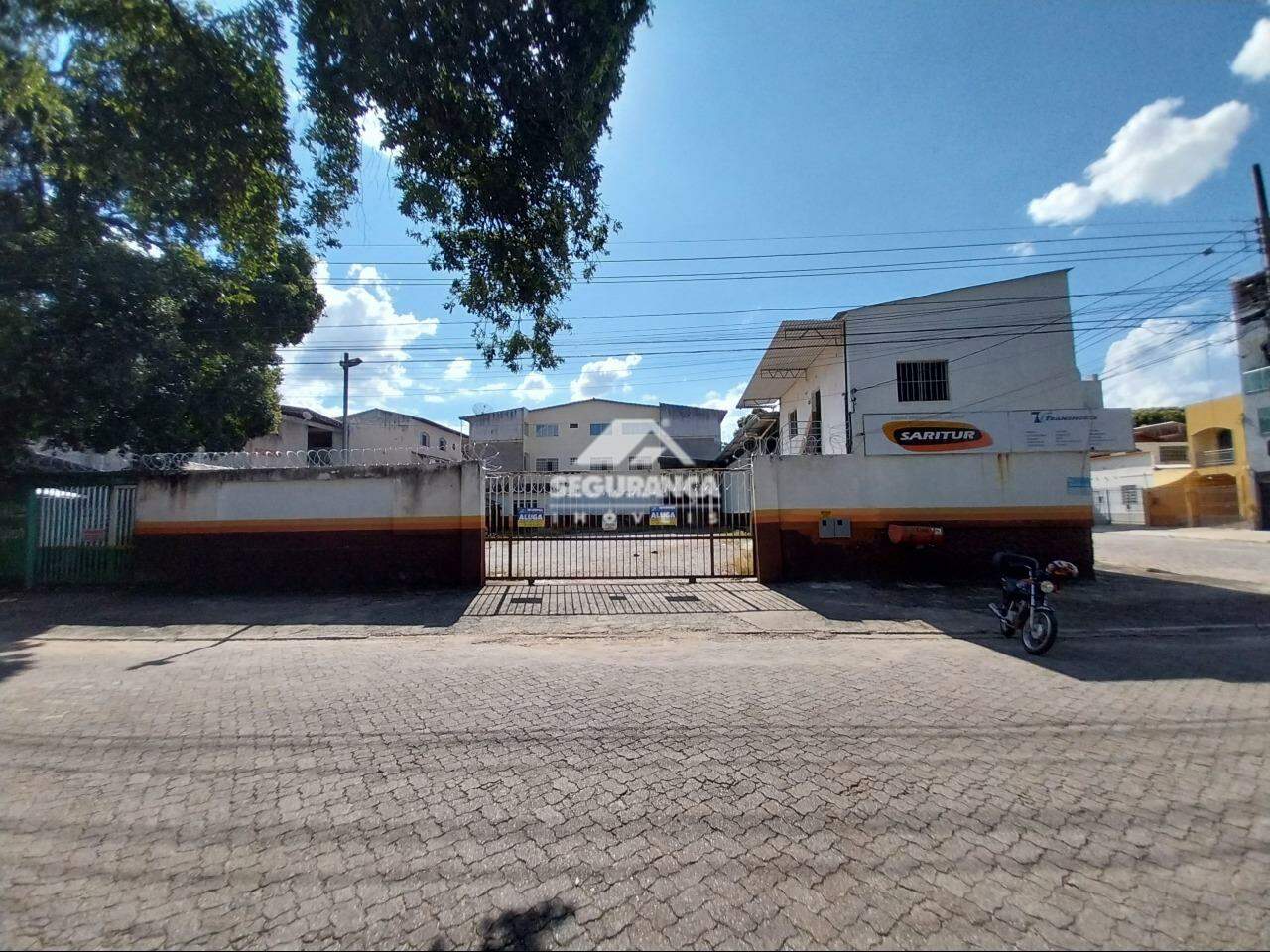 AREA para aluguel no VILA BRETAS: FACHADA