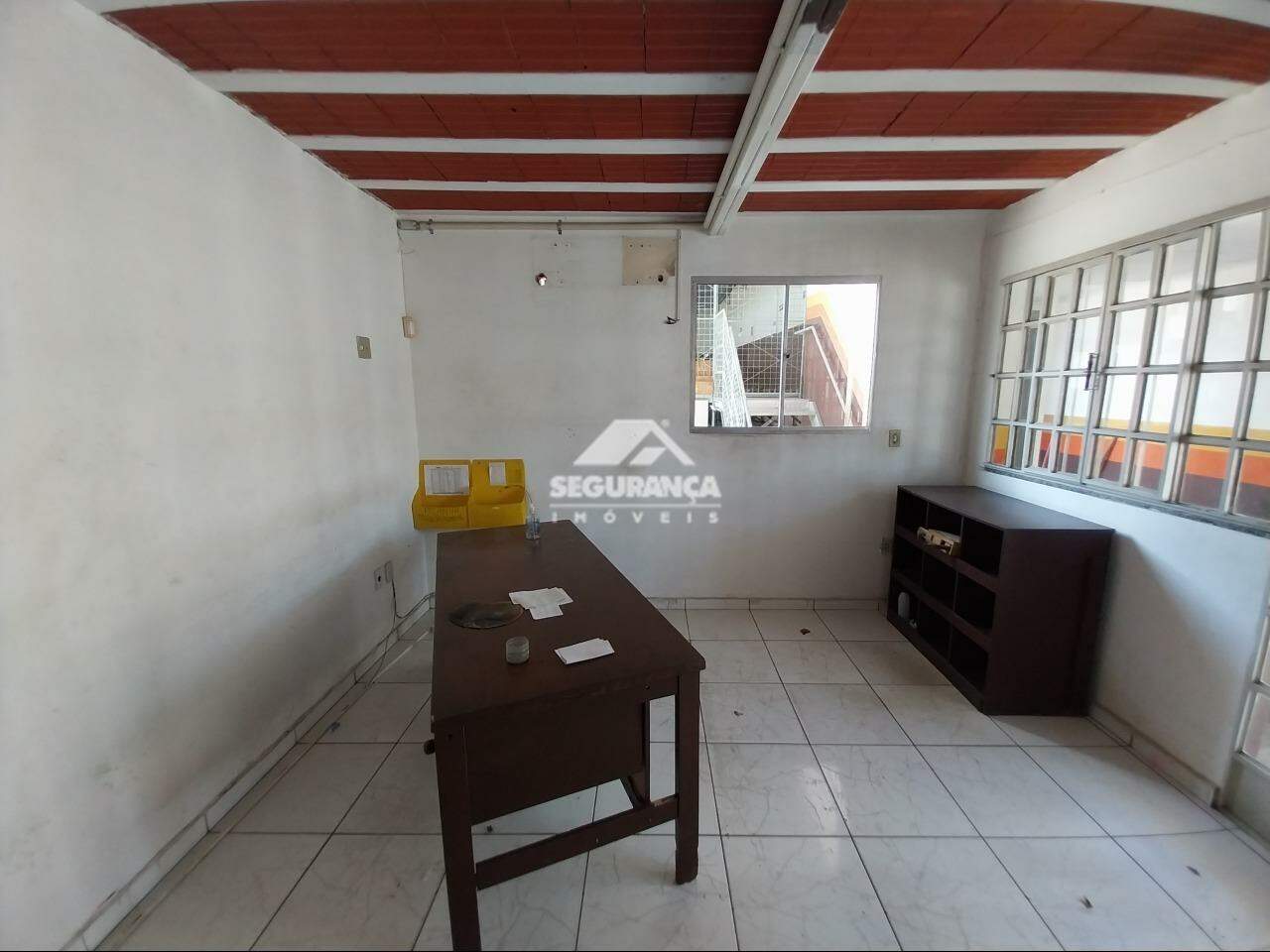 AREA para aluguel no VILA BRETAS: RECEPÇÃO