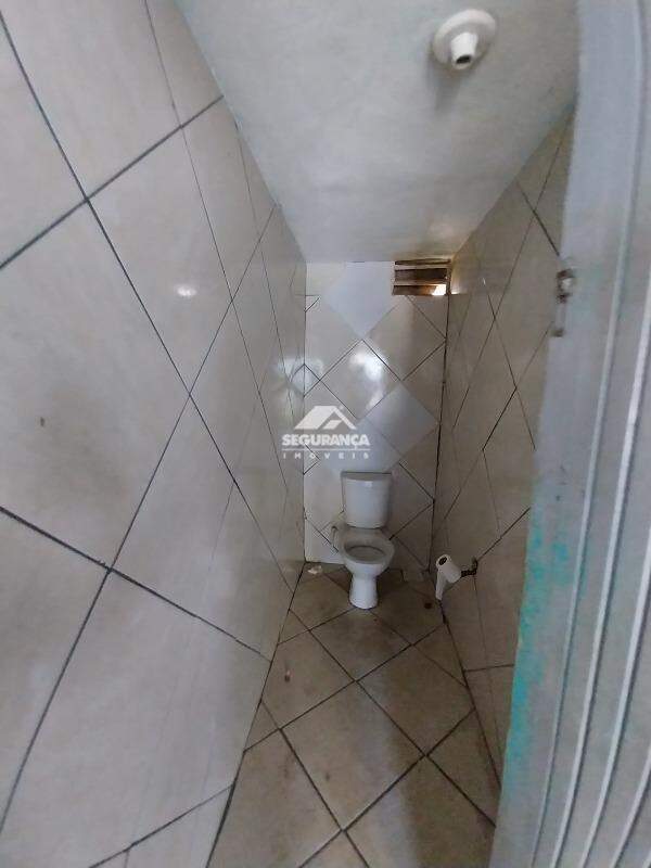 AREA para aluguel no VILA BRETAS: BANHEIRO (2)