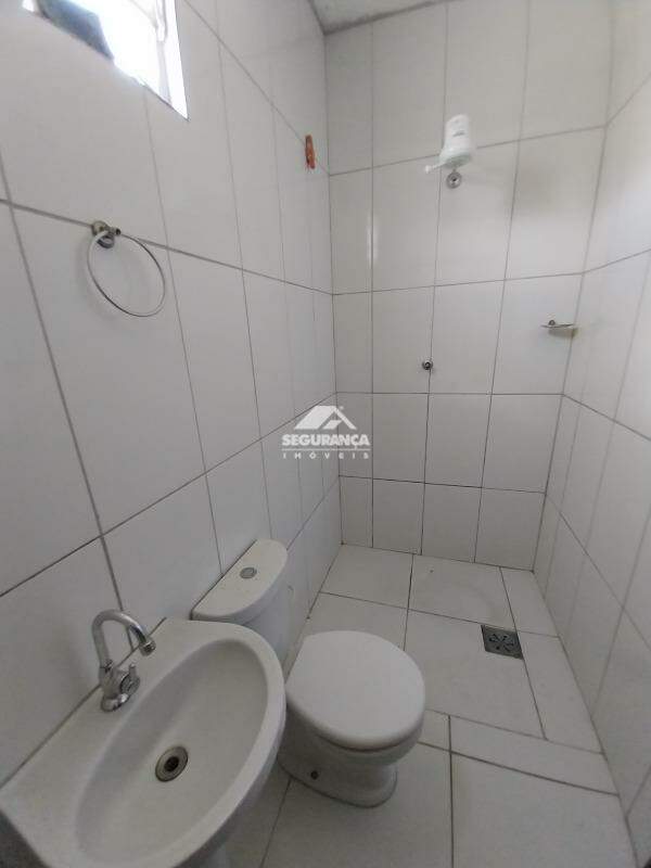 AREA para aluguel no VILA BRETAS: BANHEIRO (4)