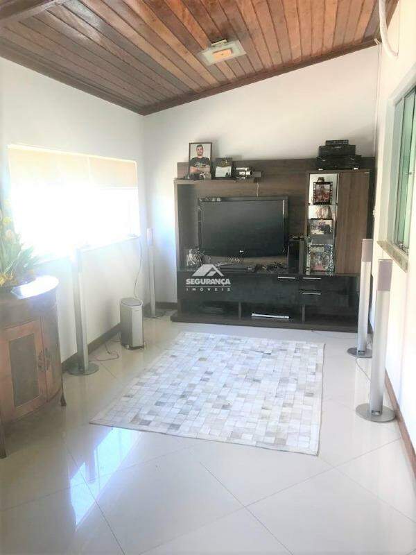 Casa à venda no Universitário: