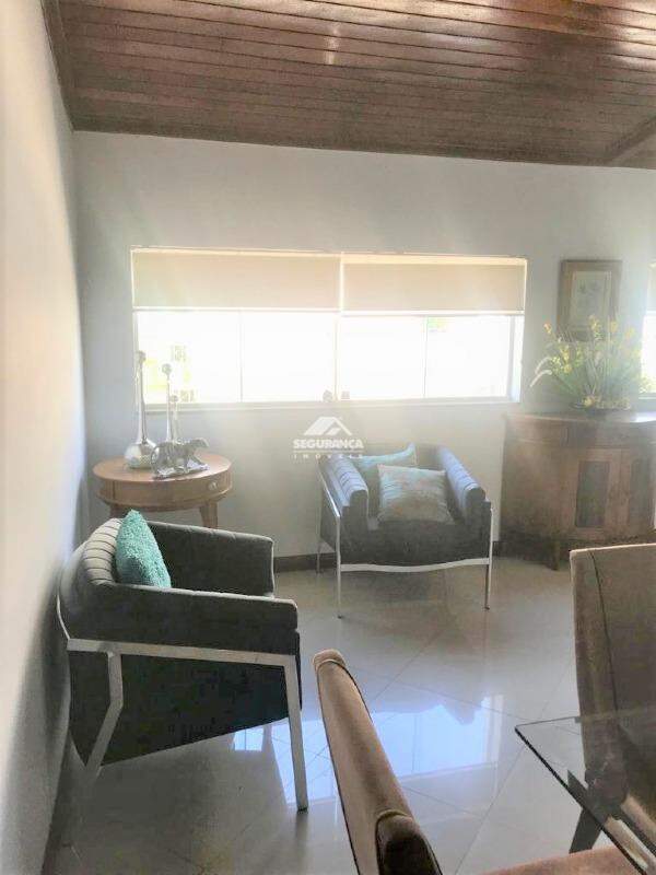 Casa à venda no Universitário: