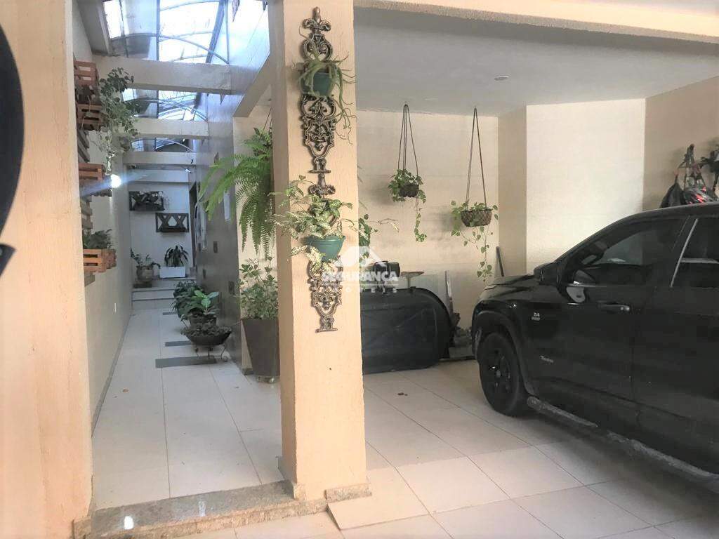 Casa à venda no Universitário: 