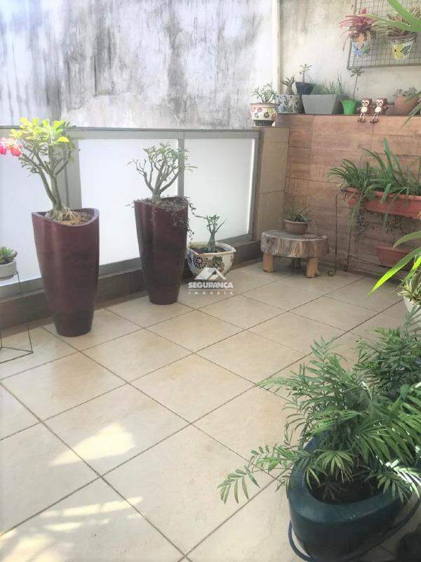 Casa à venda no Universitário: