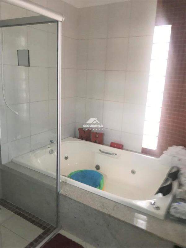 Casa à venda no Universitário: