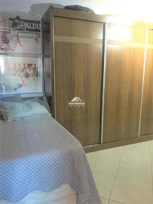 Casa à venda no Universitário: