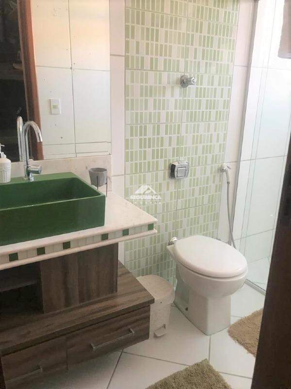 Casa à venda no Universitário: