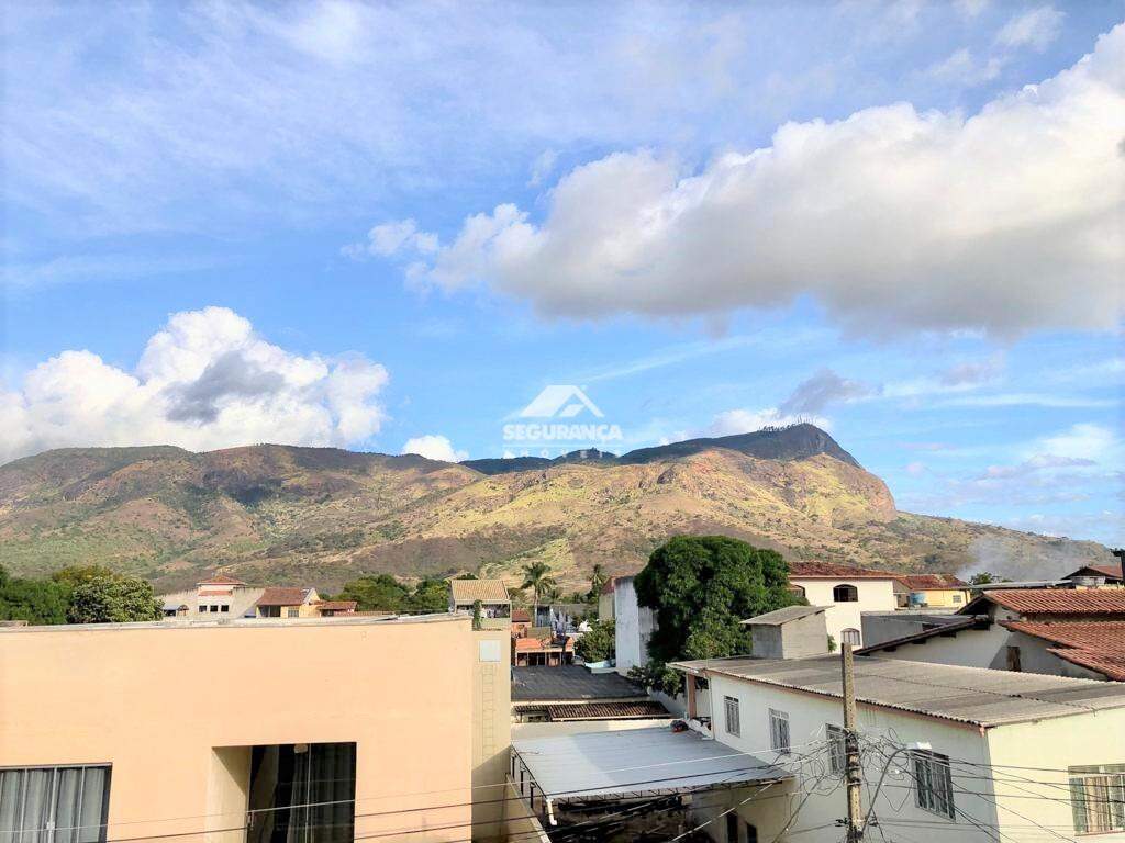 Casa à venda no Universitário: 