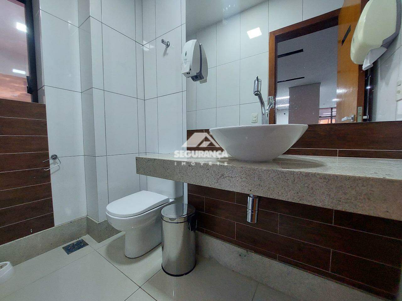 Sala para aluguel no Centro: BANHEIRO