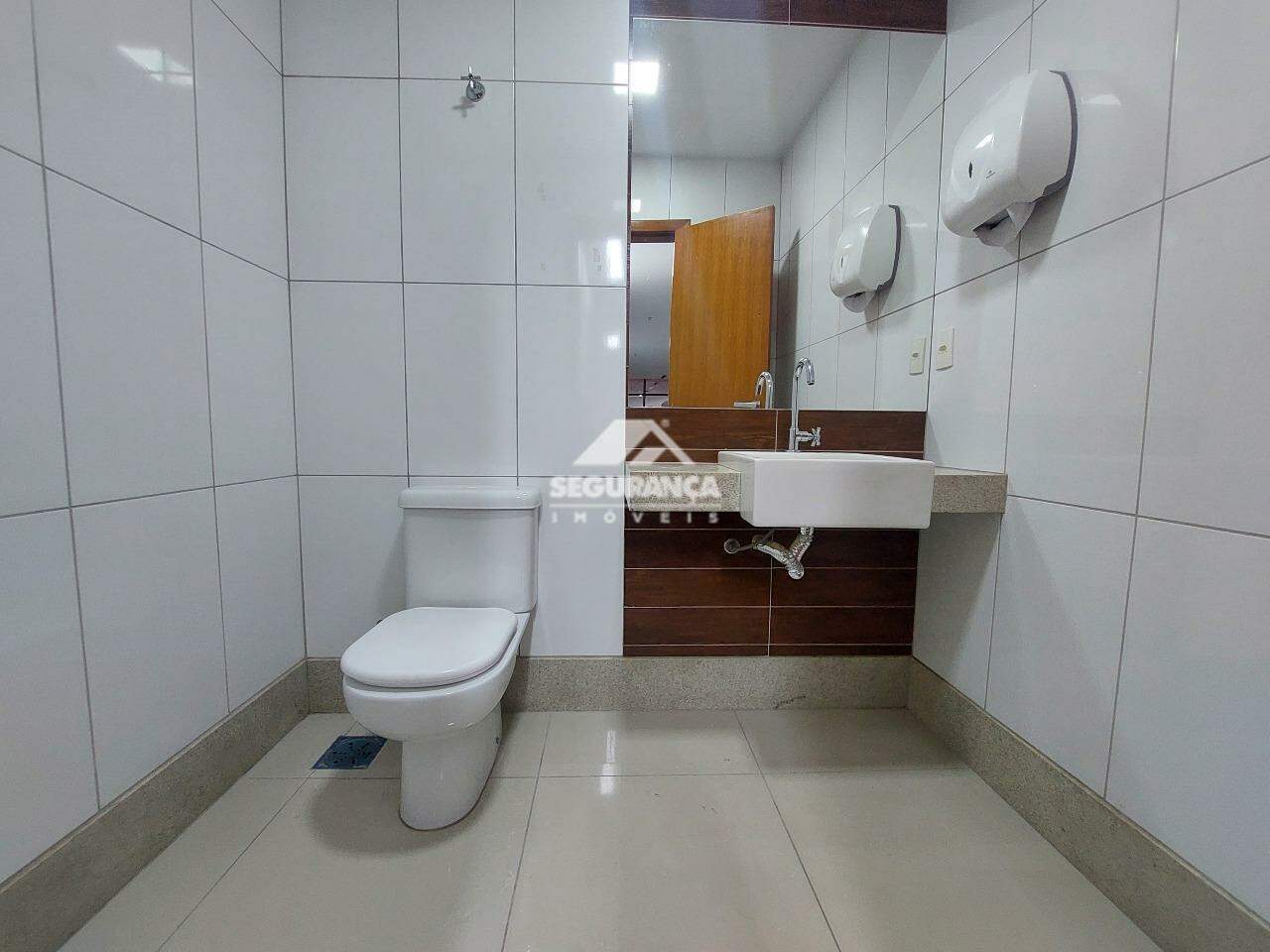 Sala para aluguel no Centro: BANHEIRO