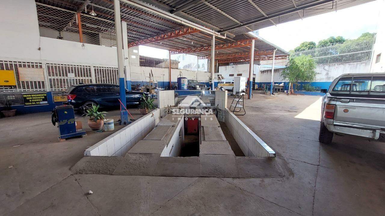 Prédio Comercial à venda no Centro: