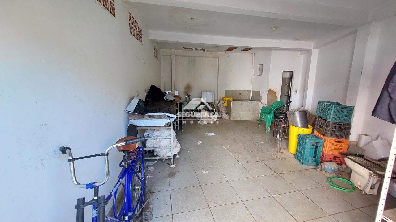 Prédio Comercial à venda no Centro: